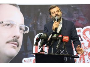 Şehit başkan için güreştiler