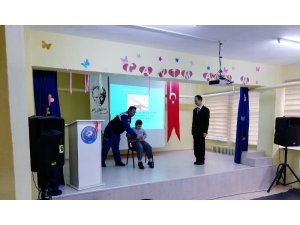 Jandarmadan öğrencilere "Trafik Dedektifleri" projesi kapsamında eğitim