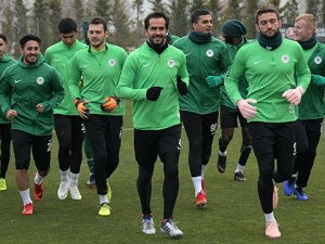 Konyaspor'da Akhisarspor mesaisi başladı