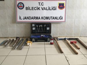 Jandarma definecilere göz açtırmıyor
