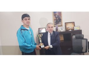 Sevinçlerini Kaymakam Duru ile paylaştılar