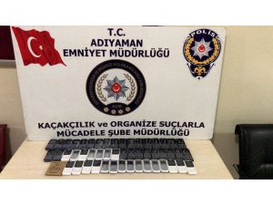 Kaçak cep telefonu ele geçirildi