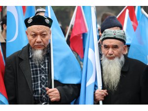 Doğu Türkistan için yürüyorlar