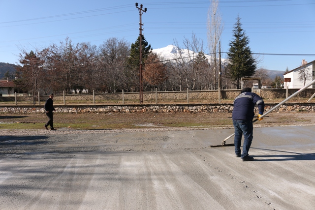 Beyşehir’de mahalle pazarı yeniden düzenlendi