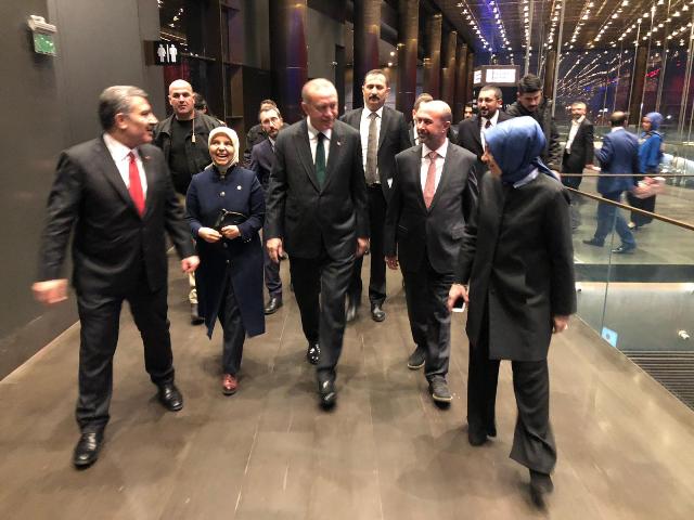 Pekyatırmacı'dan Erdoğan'a hediye