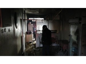 Aperatif salonunda ocak alev aldı: 2 yaralı