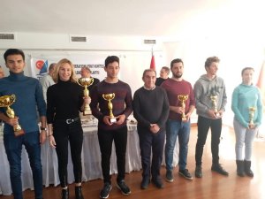 Kaytazdere Belediyesi Yelken Kulübü gençlerde şampiyon oldu