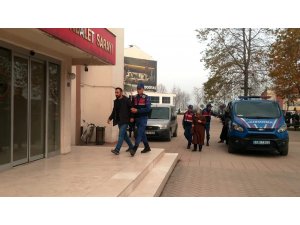 FETÖ’cüler yurt dışına kaçmaya çalışırken yakalandı