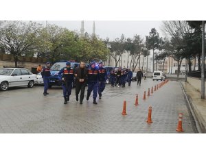 Samsun’da 5 kişinin yaralandığı ’tarla sürme’ kavgasıyla ilgili 3 şahıs adliyede