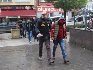 Depo hırsızlığı şüphelileri adliyeye sevk edildi