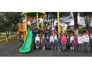 Jandarma ile öğrenciler güvende