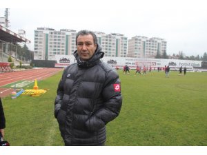 "Öğlen aynı, akşam aynı yemeği yiyoruz"