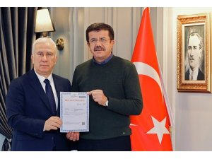 Zeybekci’den Karşıyaka Stadı’na ilişkin müjde