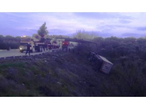 Kamyon şarampole uçtu; 1 yaralı