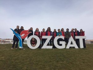 Yozgat’taki Voleybol Müsabakalarına Kayseri damgası