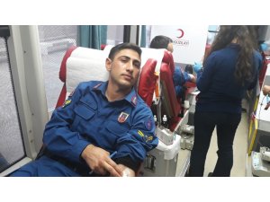 Jandarmadan kan bağışına destek