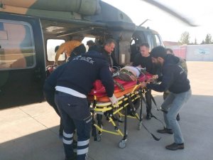 Askeri helikopter beyin kanaması geçiren vatandaş için seferber oldu