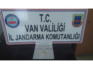 El freninin altında 60 gram kokain ele geçirildi