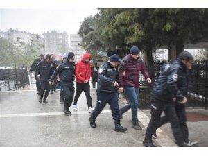 Eş zamanlı FETÖ operasyonuna 15 tutuklama