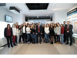 Sakura kadın teknisyenleri tabuları yıktı