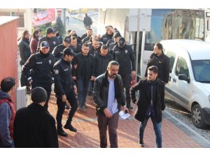 Kocaeli merkezli FETÖ operasyonunda gözaltına alınan 12 şüpheli adliyeye sevk edildi