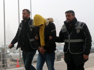 Kendisini polis olarak tanıtan zanlı yakalandı