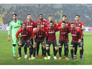 Gazişehir Gaziantep, Karabükspor’a karşı ilk galibiyetini almak istiyor