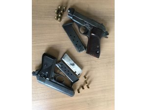 Kuşadası’nda iki adet ruhsatsız tabanca ele geçirildi