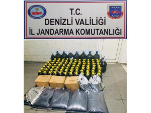 Jandarma bin 120 litre kaçak şarap ele geçirdi
