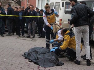 18 yaşında inşaat işçisine sokak ortasında kurşun yağdırdı