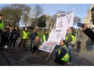 Sarı Yelekliler gösterilerini Paris’teki turistik yerlere taşıdı