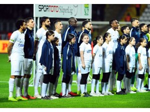 Beşiktaş, Süper Lig'in ilk yarısını kötü bitirdi