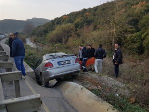 Otomobil kanala uçtu