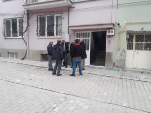 Uşak’ta 3 kardeş yattıkları odada ölü bulundu