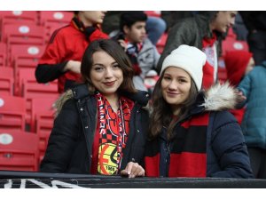 Eskişehirspor’u yine taraftarları yalnız bırakmadı