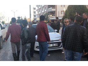 Otomobil yayaya çarptı: 1 yaralı