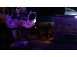 Afyonkarahisar’da tır kazası: 1 yaralı