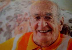 Atatürk öldüğünde annem şampanya içmek istedi