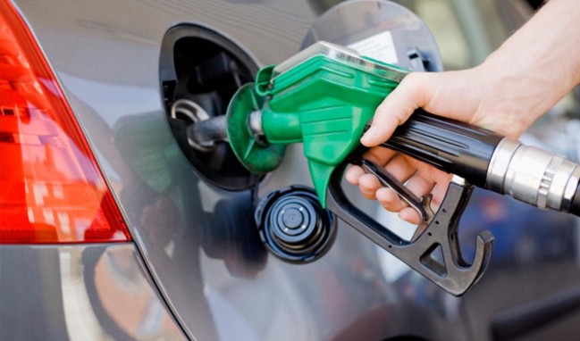Benzin ve motorine çifte indirim geliyor!