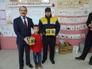 Mektuplarını PTT müdürünün elinden aldılar