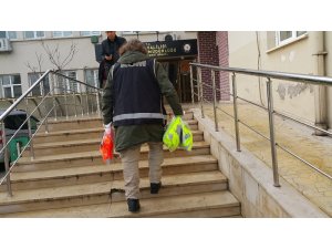 Evinden çıkan sarı yelekleri "Çevreciyim" diyerek savundu