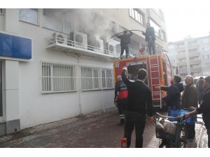 Bankadaki yangın paniğe yol açtı