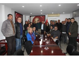 Esat Altungün, MHP’yi ziyaret etti