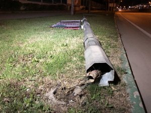 Bursa’da gece boyunca etkisini gösteren lodos, sabah saatleriyle birlikte yerini yağmura bıraktı