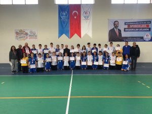 Analig Hentbol’da Kayseri Çeyrek Finalde
