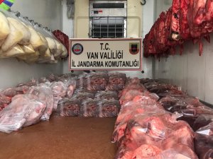 Van’da kaçak et ve sakatat ele geçirildi