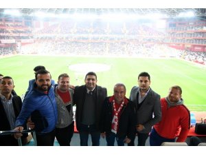 Başkan Böcek’ten Antalyaspor’a destek