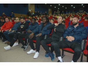 Aliağaspor FK’nın yıldızları altyapı oyuncularıyla söyleşide buluştu