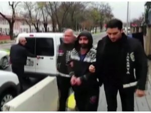 Yaşlı adamı döverek öldürdüler
