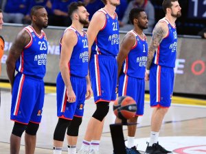 Anadolu Efes, Barcelona deplasmanında